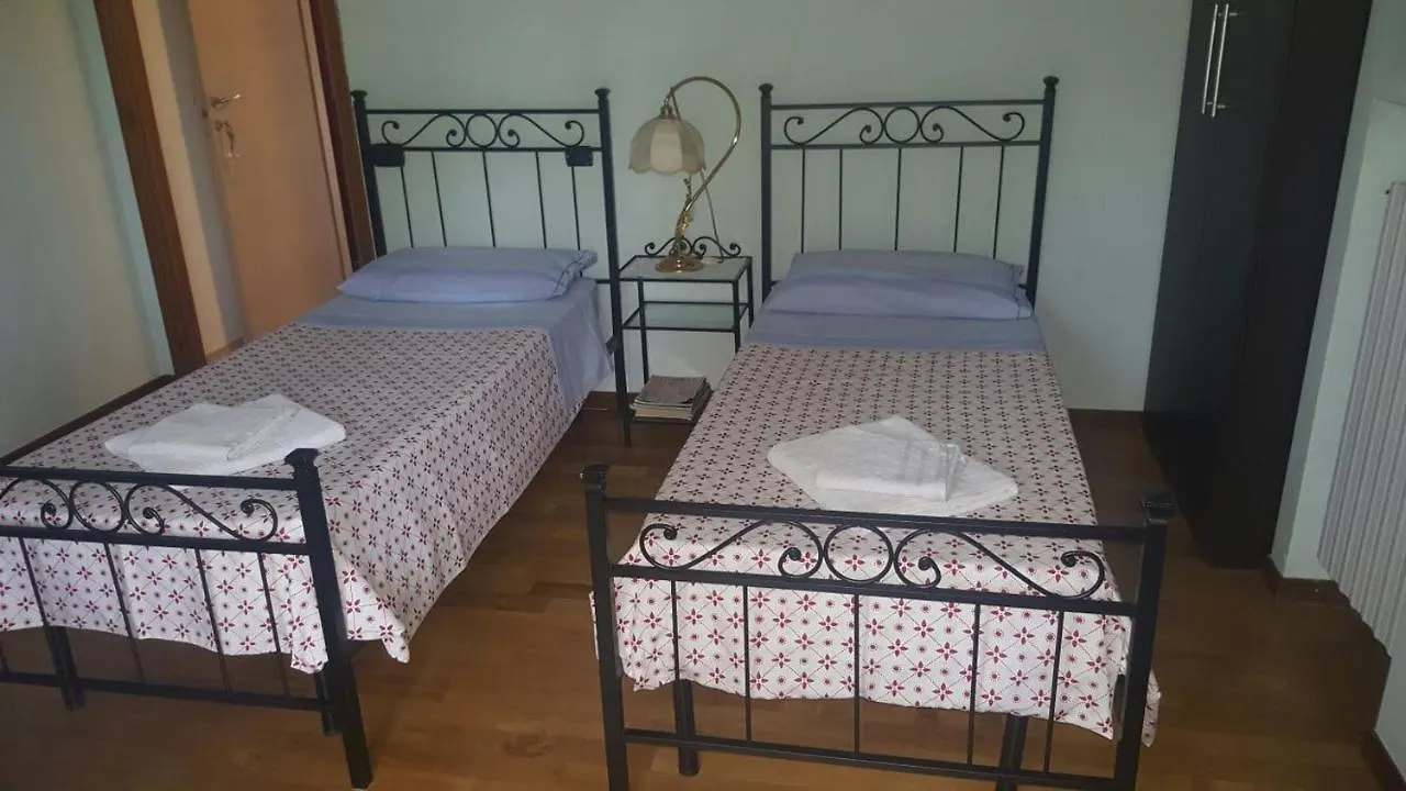 La Talpa Bed and Breakfast Cornaredo 0*,  Italia